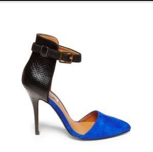 New In Box Steve Madden Blue Dalton Heel